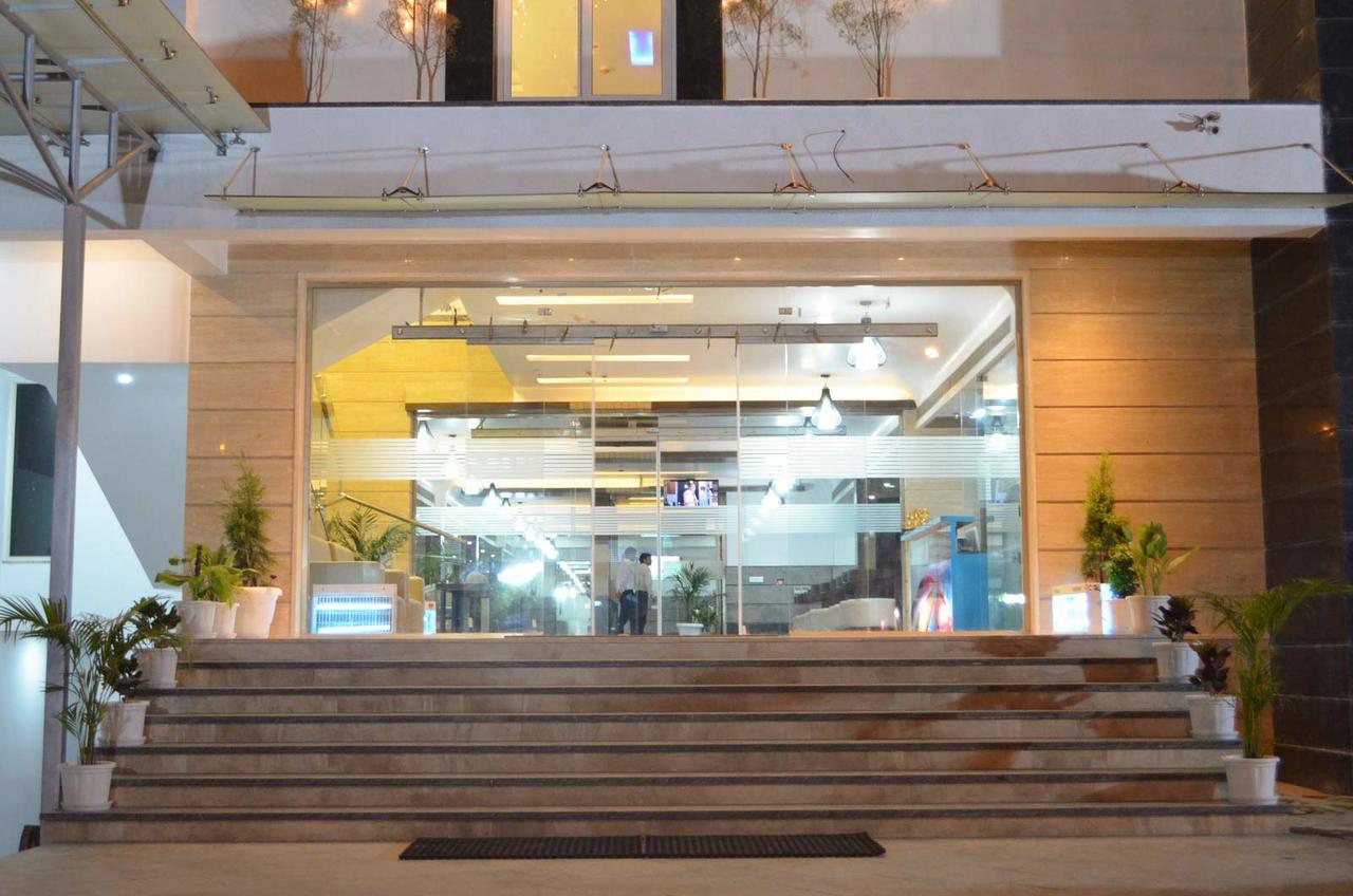 Gupta Resorts Jammu Exteriör bild